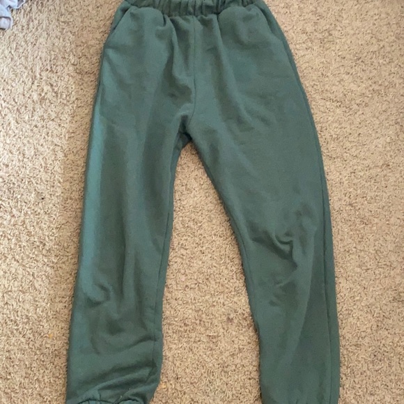 ZARA Sweatpants - Picture 1 of 3